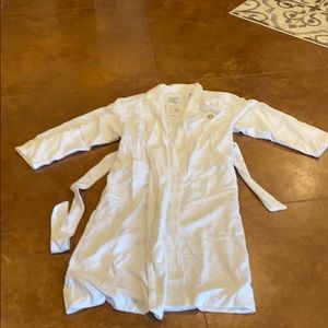 White robe from Omni Hotels never worn